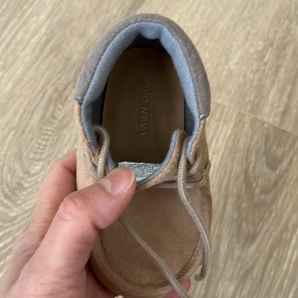 NEW Old Navy Dressy Tan Shoes with Soft Soles (18-24 mos) - Picture 4 of 7